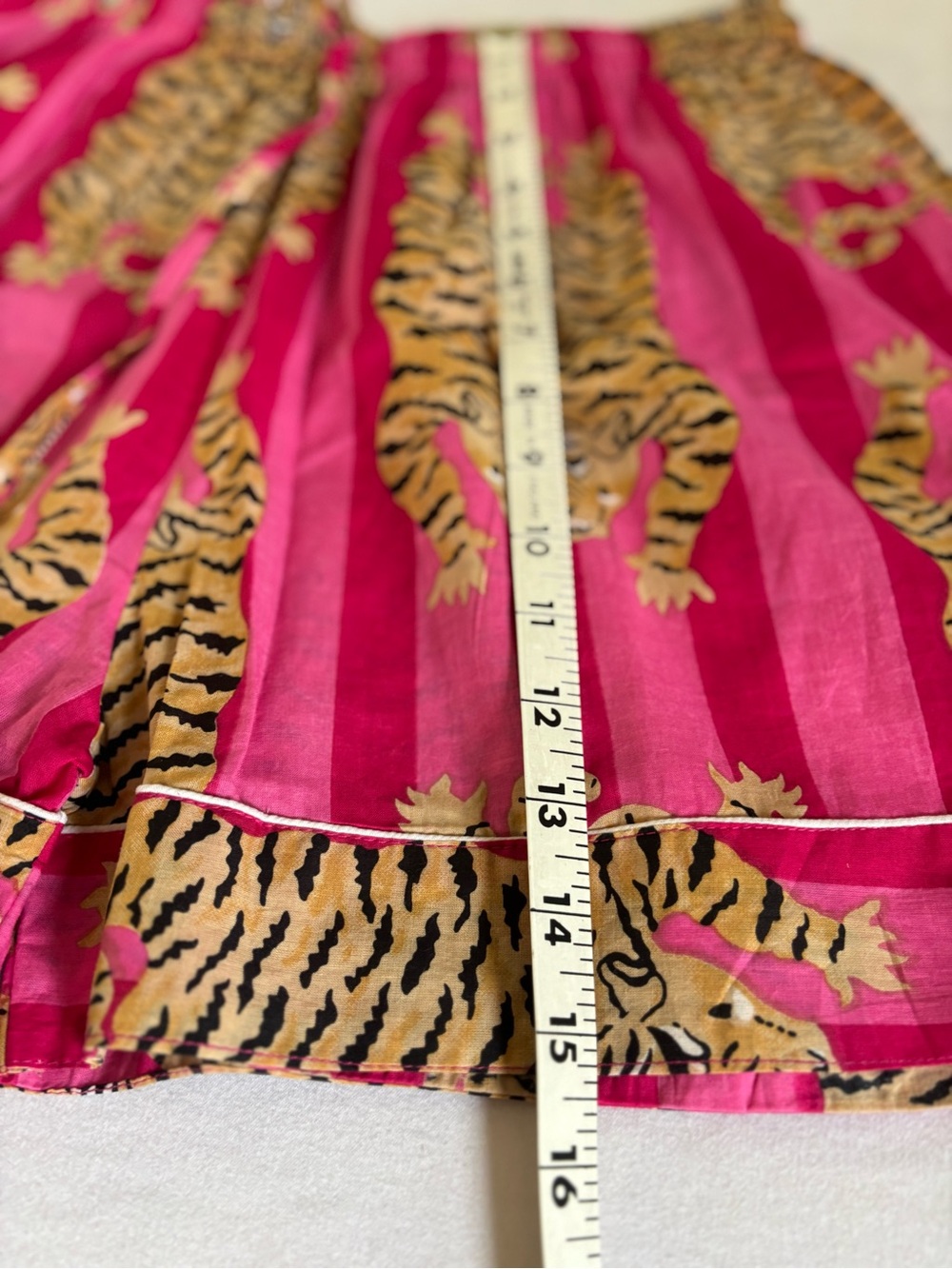 Pink Tiger Print Pajama Set Women’s Cotton Small Short Sleeve & Shorts - Picture 9 of 11